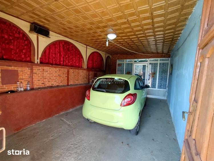 Casă cu 5 camere cu Teren 1800 Mp în Ciuchici
