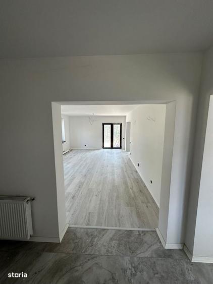 Casă cu 4 camere cu Teren 483 Mp în Corbeanca