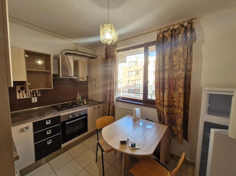 Apartament cu 2 camere semidecomandat, mobilat în Drumul Taberei