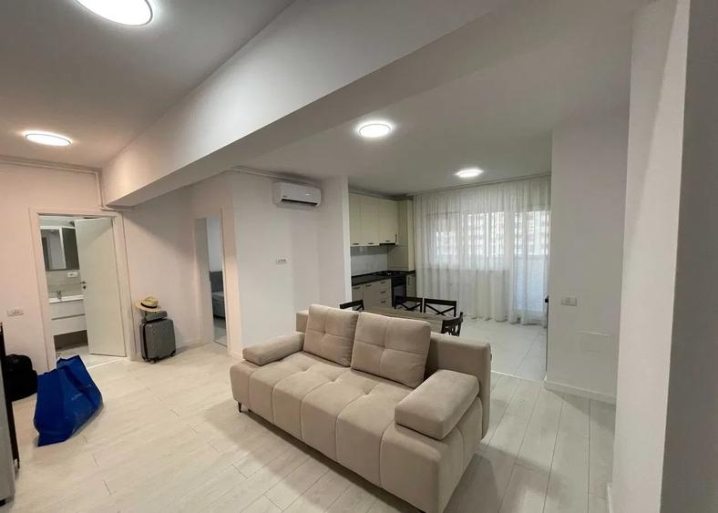Apartament cu 3 camere semidecomandat, mobilat în Popești-Leordeni