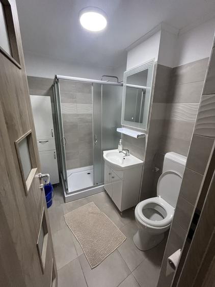 Apartament cu 2 camere decomandat în Exterior Vest