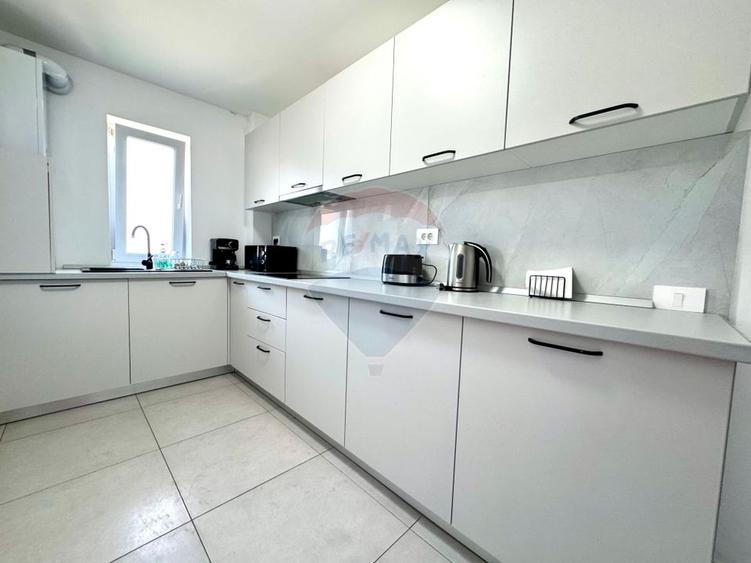 Apartament cu 2 camere, mobilat în Central