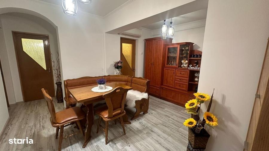 Apartament cu 2 camere decomandat în Central