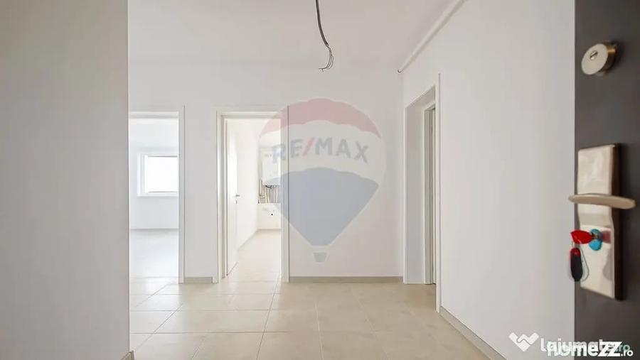 Apartament cu 2 camere decomandat în Sânpetru