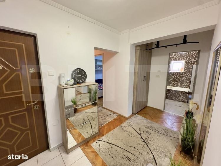 Apartament cu 3 camere decomandat în Cetate