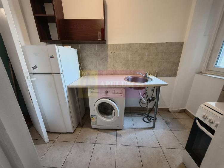 Garsonieră semidecomandată, mobilată în Romană