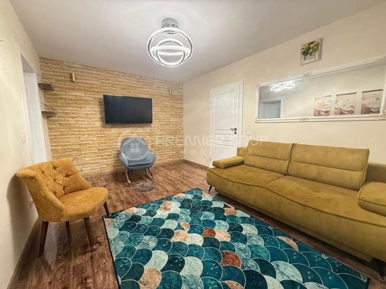 Apartament cu 3 camere în Podu Roș
