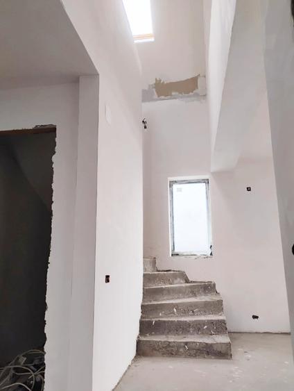Casa/ Vila deosebita, materiale premium - 11