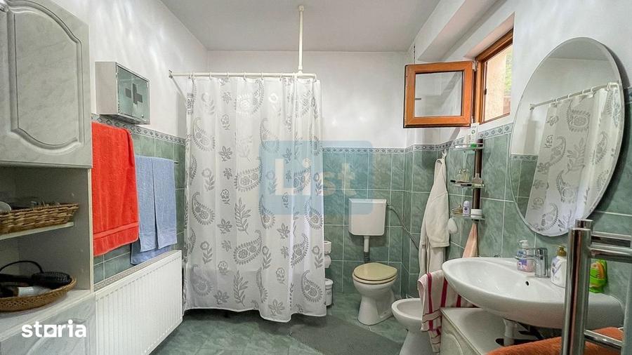 Casă cu 5 camere cu Teren 516 Mp în Central