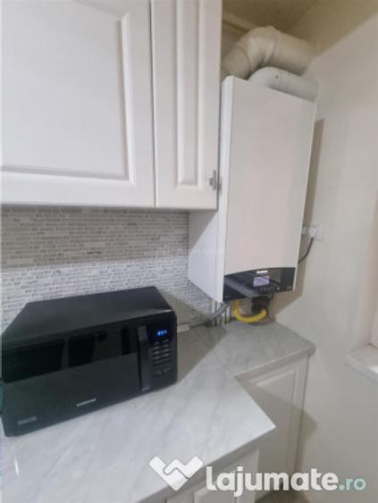 Apartament 3 cam et 2 decomandat renovat zona Colfescu - 17
