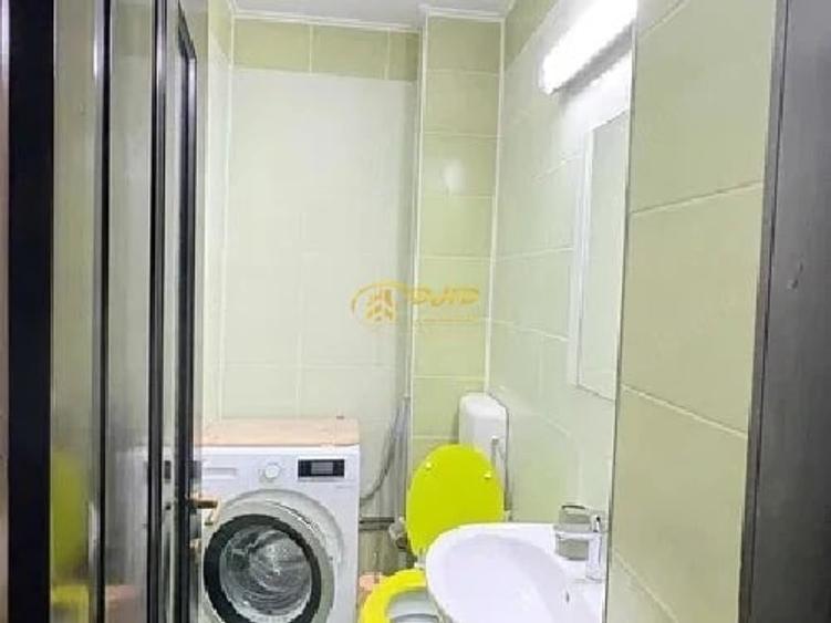 Apartament cu 4 camere, zona Tatarasi-Flora - 1