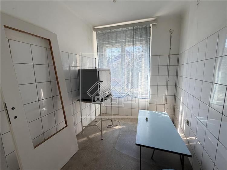 Spațiu comercial, de 55 mp, în Central
