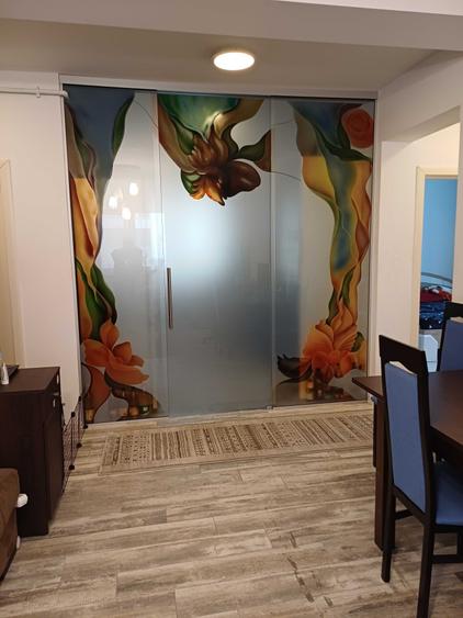 Apartament cu 3 camere semidecomandat, mobilat în Giroc