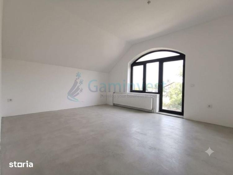 Casă cu 4 camere cu Teren 1433 Mp în Oșorhei