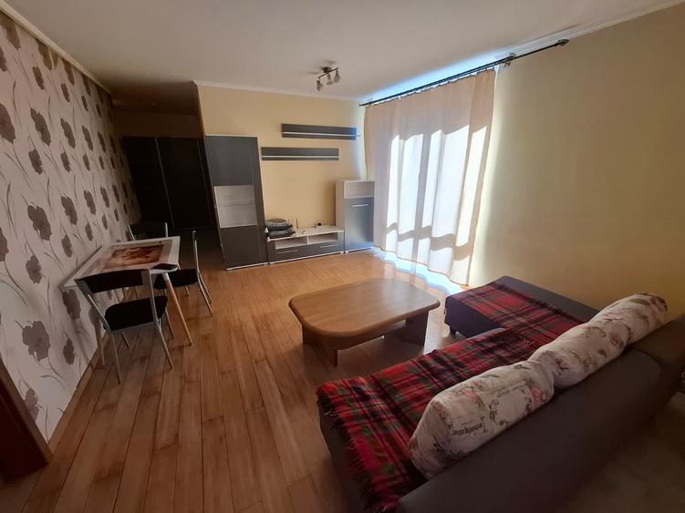 Apartament cu 2 camere semidecomandat în Funcționarilor