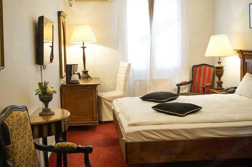 Casă cu 32 camere cu Teren 2450 Mp în Dămăroaia