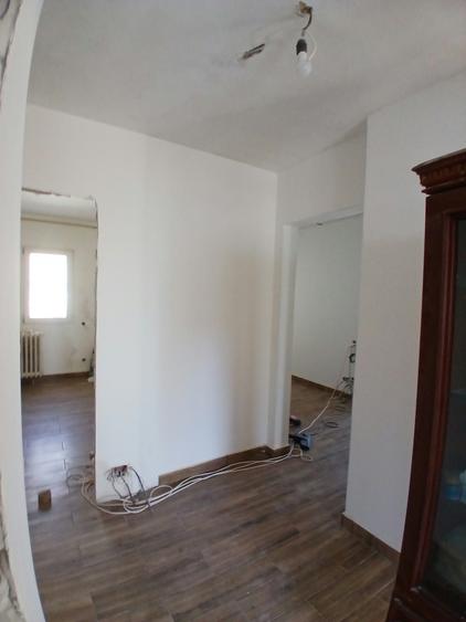 Apartament cu 4 camere decomandat în Pantelimon