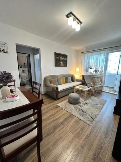 Apartament 2 camere, zona micro 3 - 8