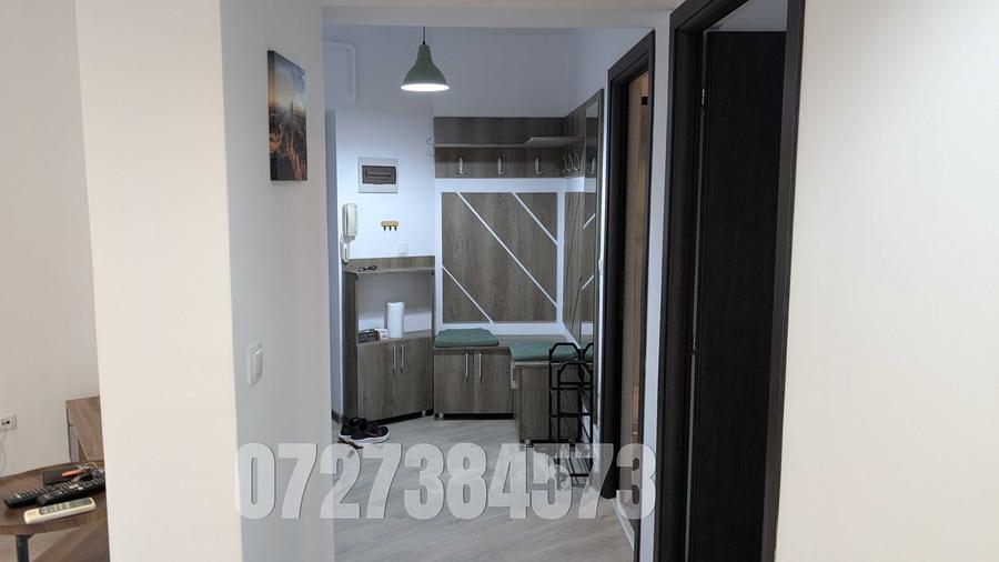 Apartament cu 3 camere semidecomandat în Cug