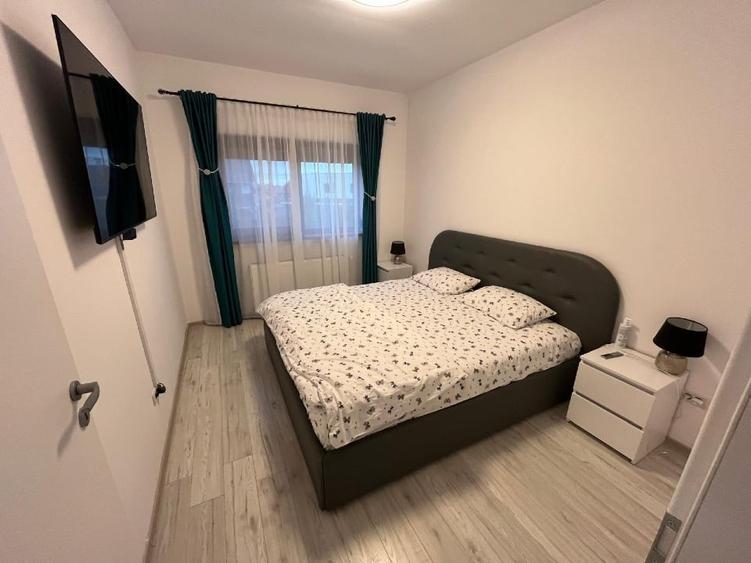 Duplex cu 4 camere cu Canalizare în Moșnița Veche