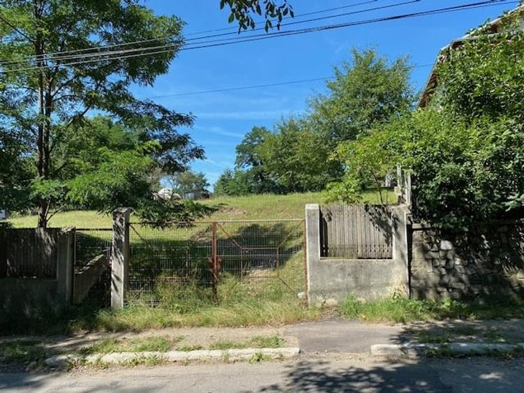 Teren Construcții intravilan de 1939 mp, în Breaza