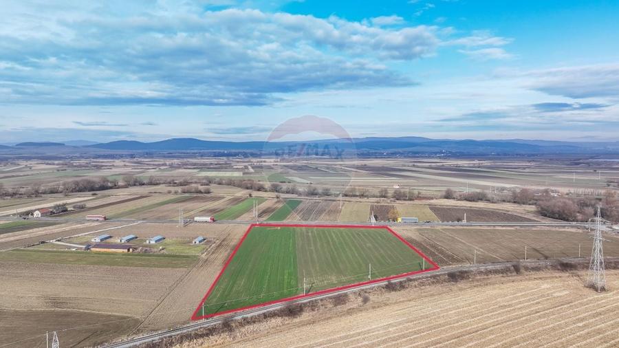 Teren agricol intravilan de 5300 mp, în Prejmer