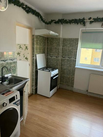 Apartament cu 2 camere decomandat în Triaj