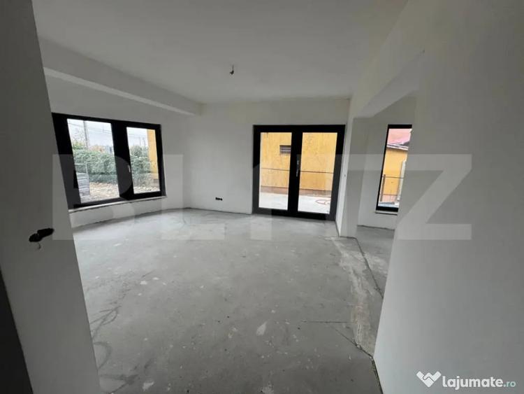 Casă cu 4 camere cu Teren 960 Mp în Lazuri