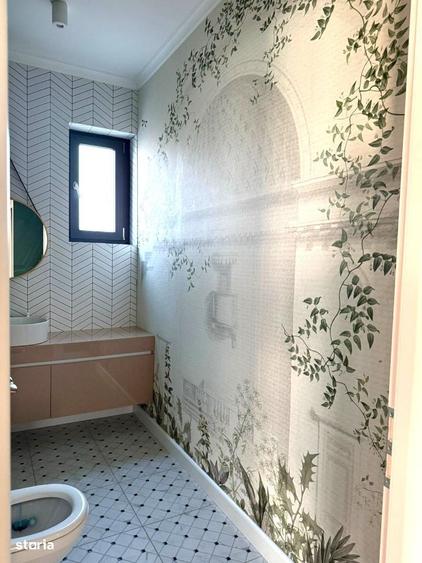 Casă cu 4 camere cu Teren 1000 Mp în Central