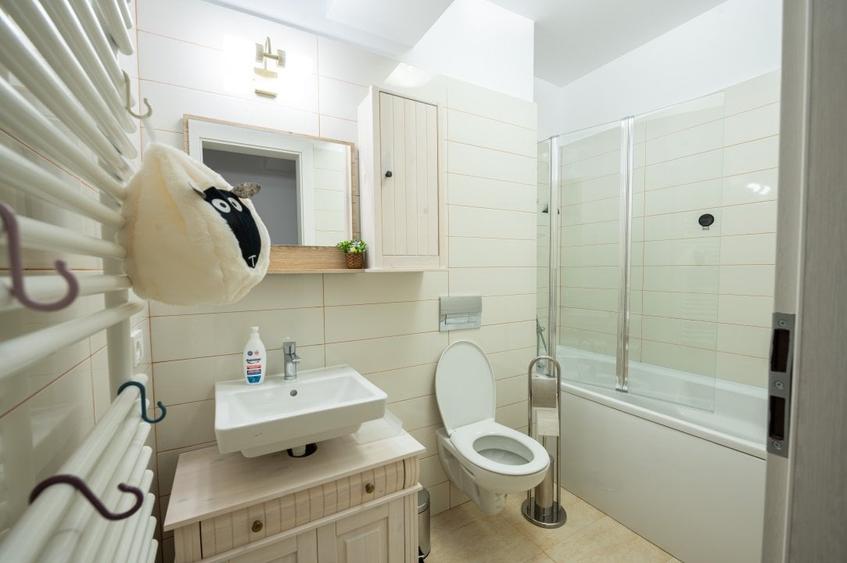 Apartament cu 2 camere decomandat, mobilat în Tomis Nord