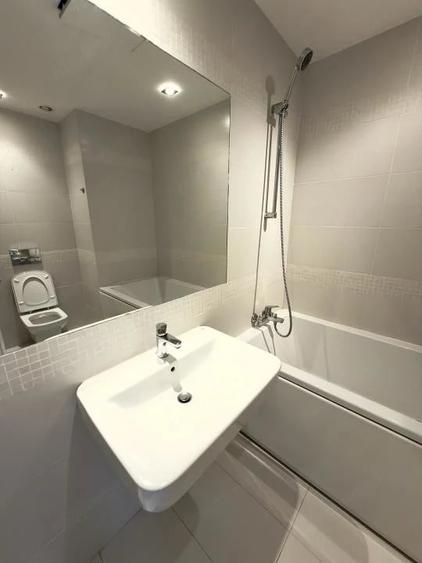 Apartament cu 3 camere în P-ța Universității