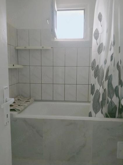 Apartament cu 3 camere decomandat în Sălăjan