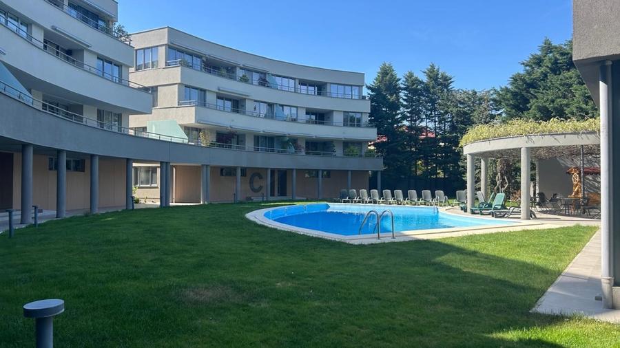 Apartament cu 4 camere decomandat, mobilat în Iancu Nicolae