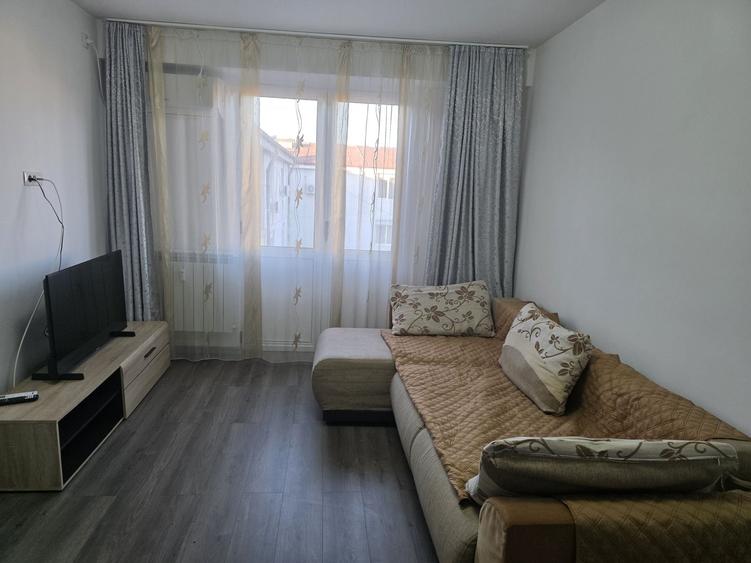 Apartament cu 2 camere semidecomandat în Ultracentral