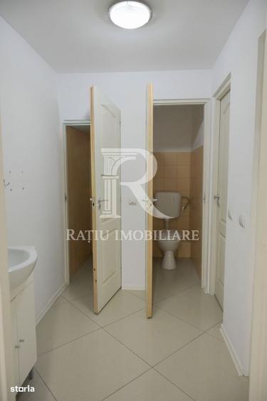 Spațiu comercial, de 146 mp, în Sânmartin