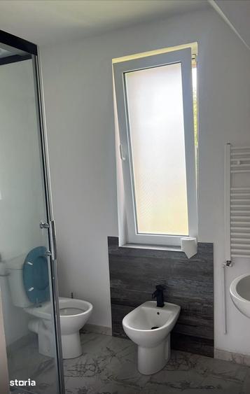 Casă cu 3 camere cu Teren 1000 Mp în Central