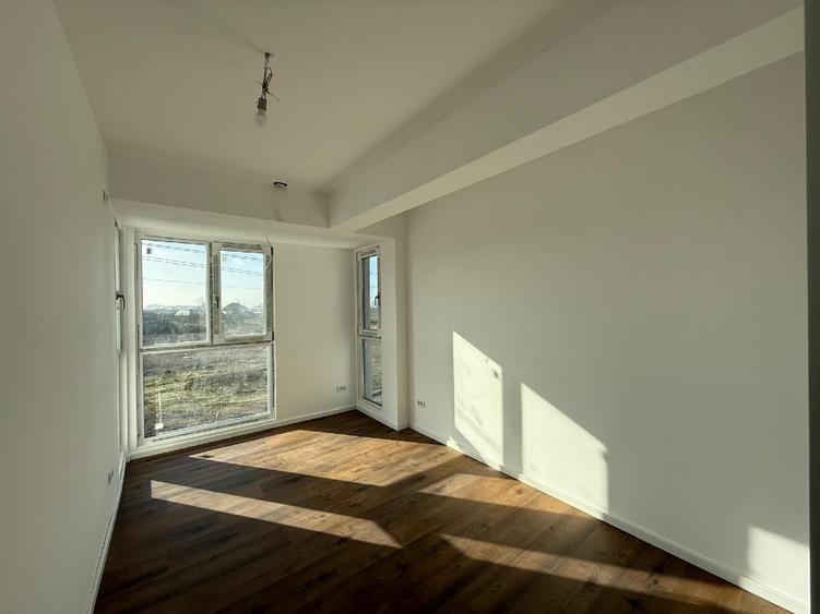 Casă individuală cu 4 camere cu Teren 350 Mp în Tunari