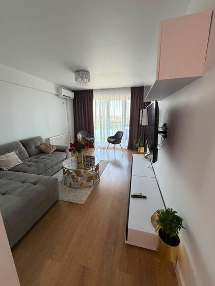 Apartament cu 2 camere decomandat în Central