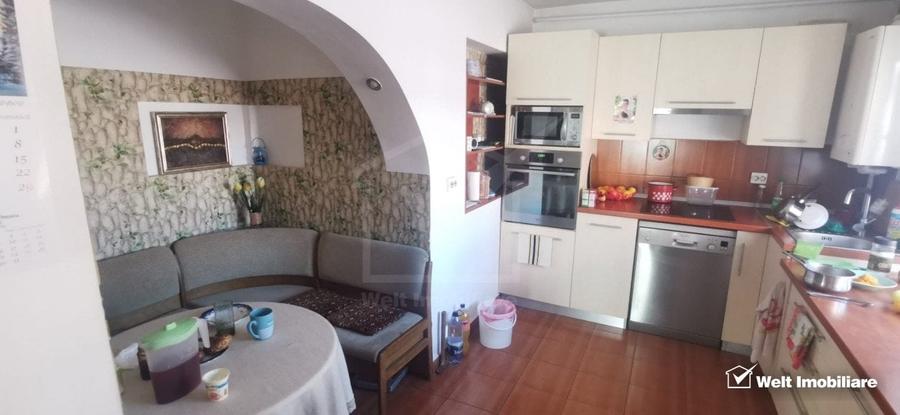 Casă individuală cu 5 camere cu Canalizare în Mihai Viteazu