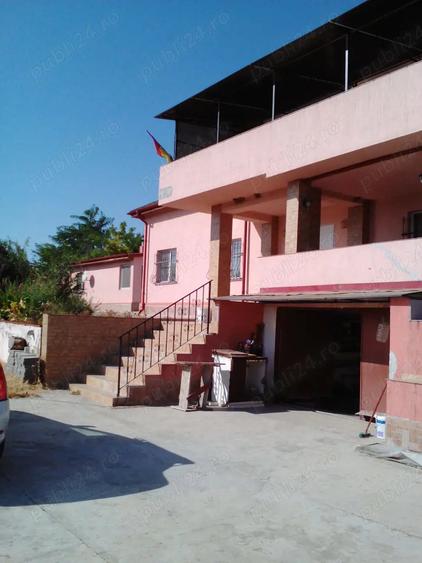 Casă cu Teren 2000 Mp în Capidava