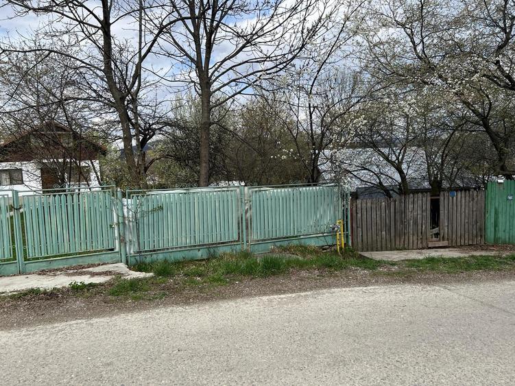 Teren Construcții intravilan de 1400 mp, în Breaza