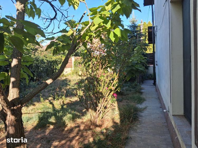 Casă cu 4 camere cu Teren 500 Mp în Berceni