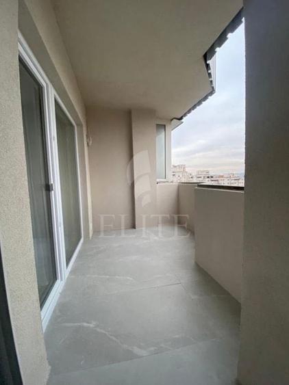 Apartament cu 3 camere decomandat, mobilat în Mărăști