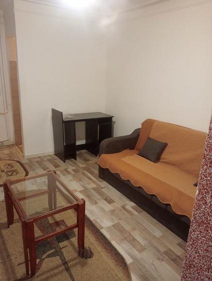 Garsonieră semidecomandată în Baza 3