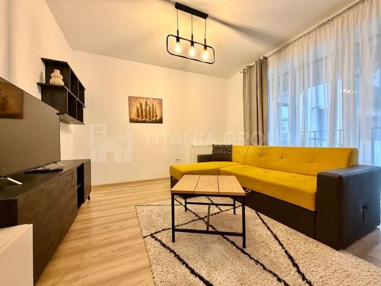 Apartament cu 2 camere semidecomandat, mobilat în Tractorul