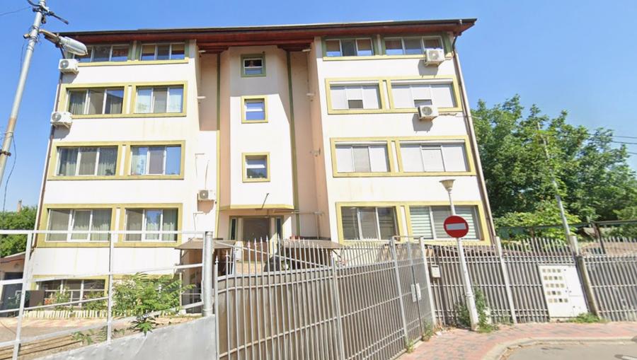 Apartament cu 2 camere decomandat în Titan