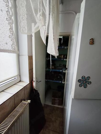 Apartament cu 2 camere decomandat în Triaj