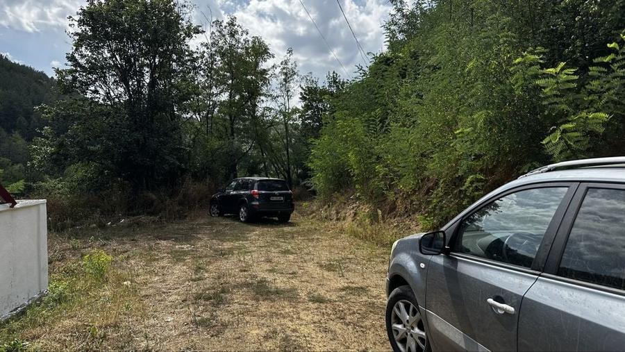 Casă cu 4 camere cu Teren 1000 Mp în Podeni