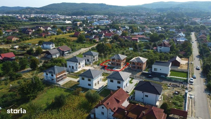 Casa noua ( la rosu ) de vanzare in Curtea de Arges. - 14