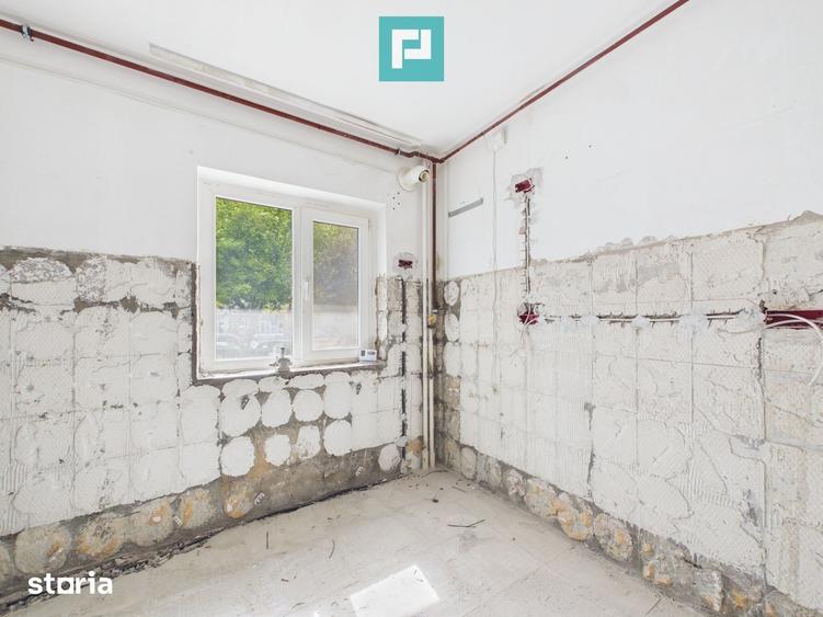 Apartament cu 3 camere în Aurel Vlaicu